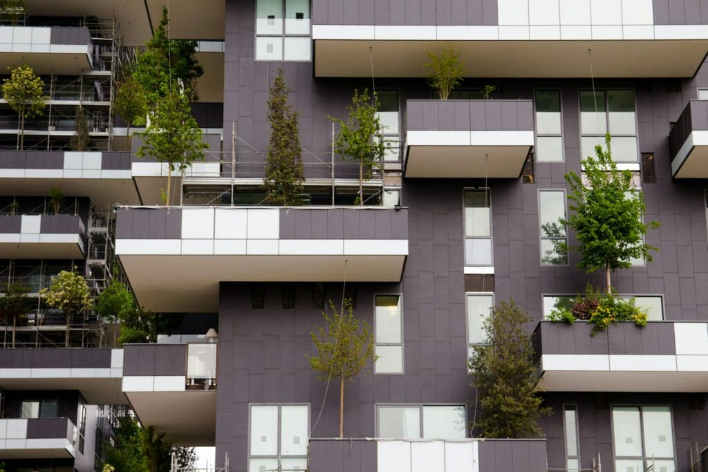 Der "Bosco Verticale" oder "Vertikaler Wald" genannten Wohntürme haben Bäume und Sträucher auf jedem ihrer Balkone