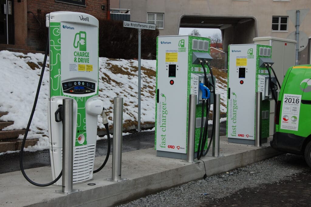 Green and white colored Fortum charging stations in Oslo